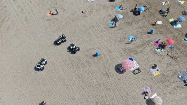 València pone en marcha una experiencia piloto que utiliza drones para vigilar las playas