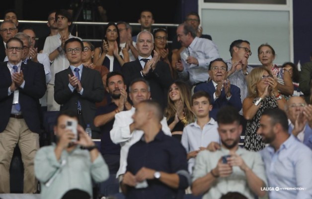 Pablo Sánchez, primer partido como presidente del Levante