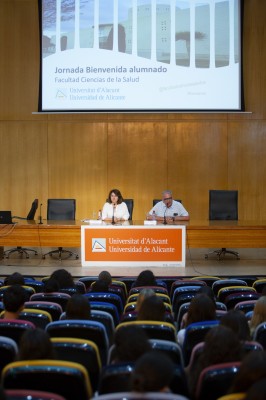 La UA comienza el curso con 23.000 alumnos y listas de espera en Medicina y Educación