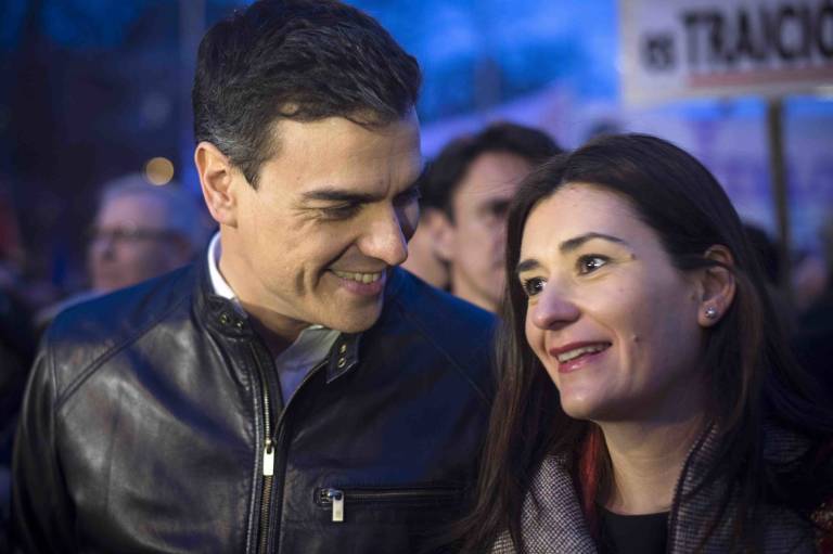 Pedro Sánchez y Carmen Montón - 