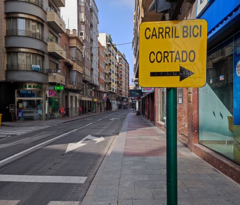 Cotxes, carrils bici i mobilitat sostenible a Elx