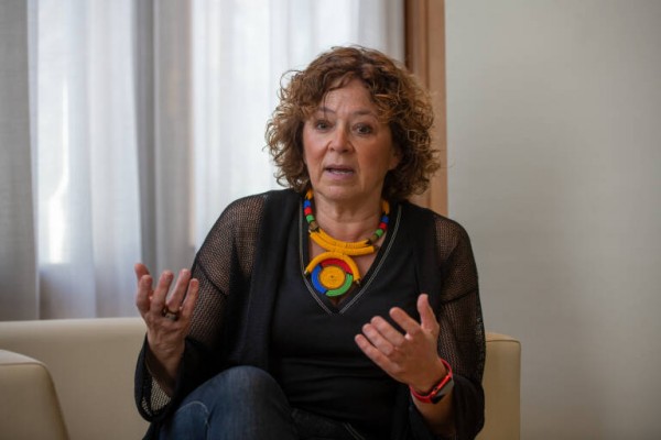 Josefina Bueno deja el acta de diputada del PSPV en las Cortes; le sustituirá José Díaz 