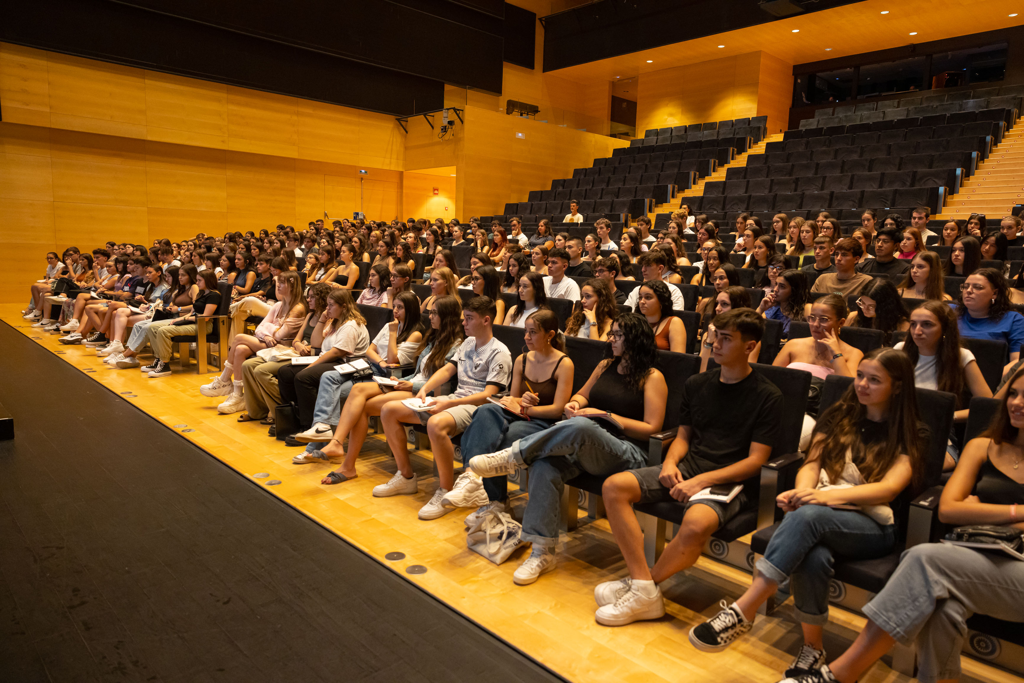 Més de 540 alumnes participen en la primera sessió de les Jornades d'Acollida de l’UJI
