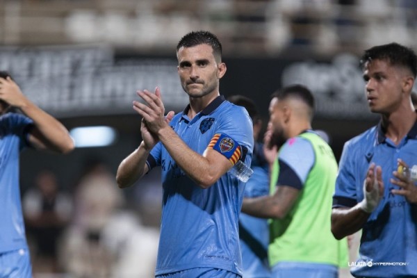Postigo, baja ante el Espanyol por unas molestias en el tobillo
