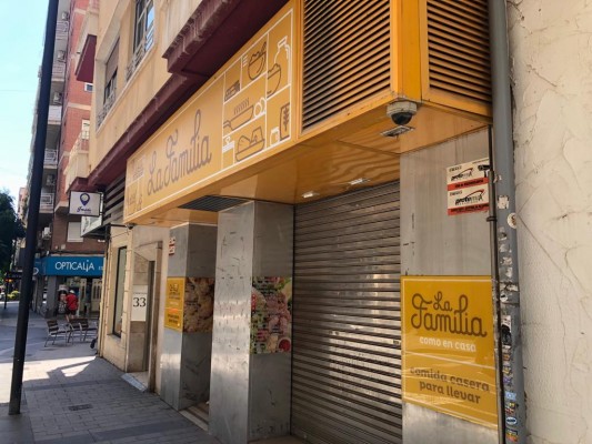'La Familia' dice adiós: cierra su red de tiendas de comida para llevar en Alicante
