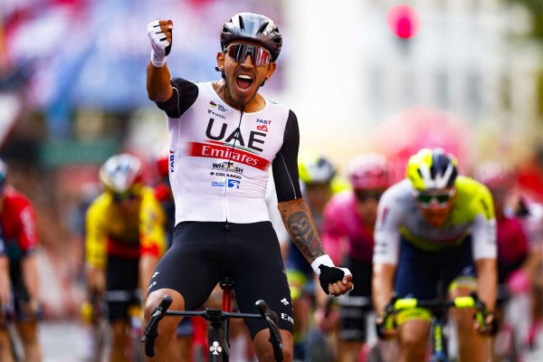 El colombiano Sebastián Molano se impone en Zaragoza, Kuss sigue líder
