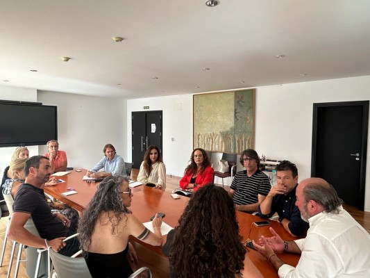Alicante y el sector turístico pactan más promoción y rebajas de la tasa de veladores por las obras  