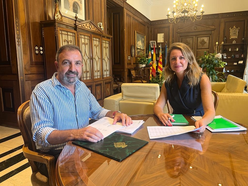 Carrasco marca las prioridades para el presupuesto 2024: bajada de impuestos, empleo y comercio