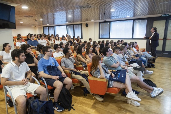 La Universidad CEU Cardenal Herrera da la bienvenida a sus nuevos estudiantes 