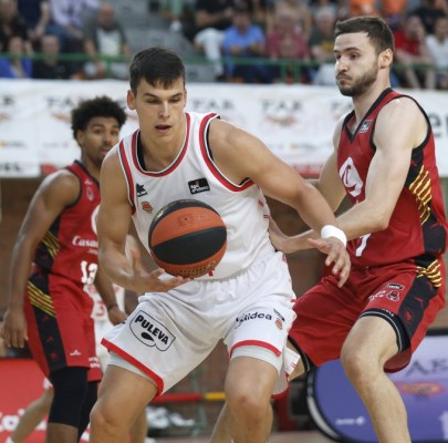 Valencia Basket pasa por encima de Casademont Zaragoza con 18 puntos de Touré