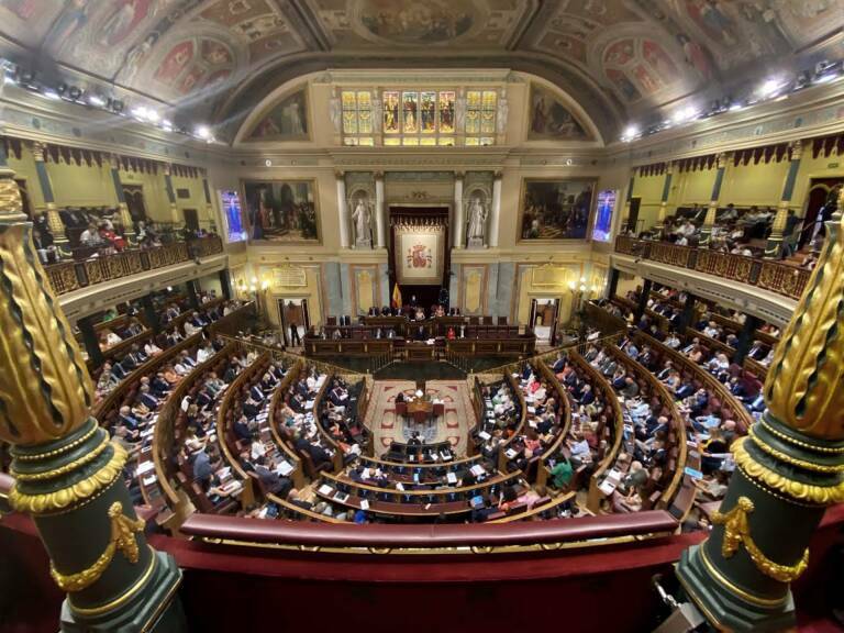PSOE, Sumar, ERC, Bildu y PNV registran la reforma para usar lenguas cooficiales en el Congreso