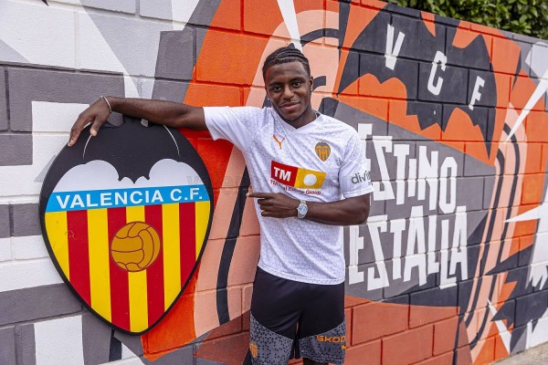 Declan Frith, nuevo fichaje del Valencia Mestalla