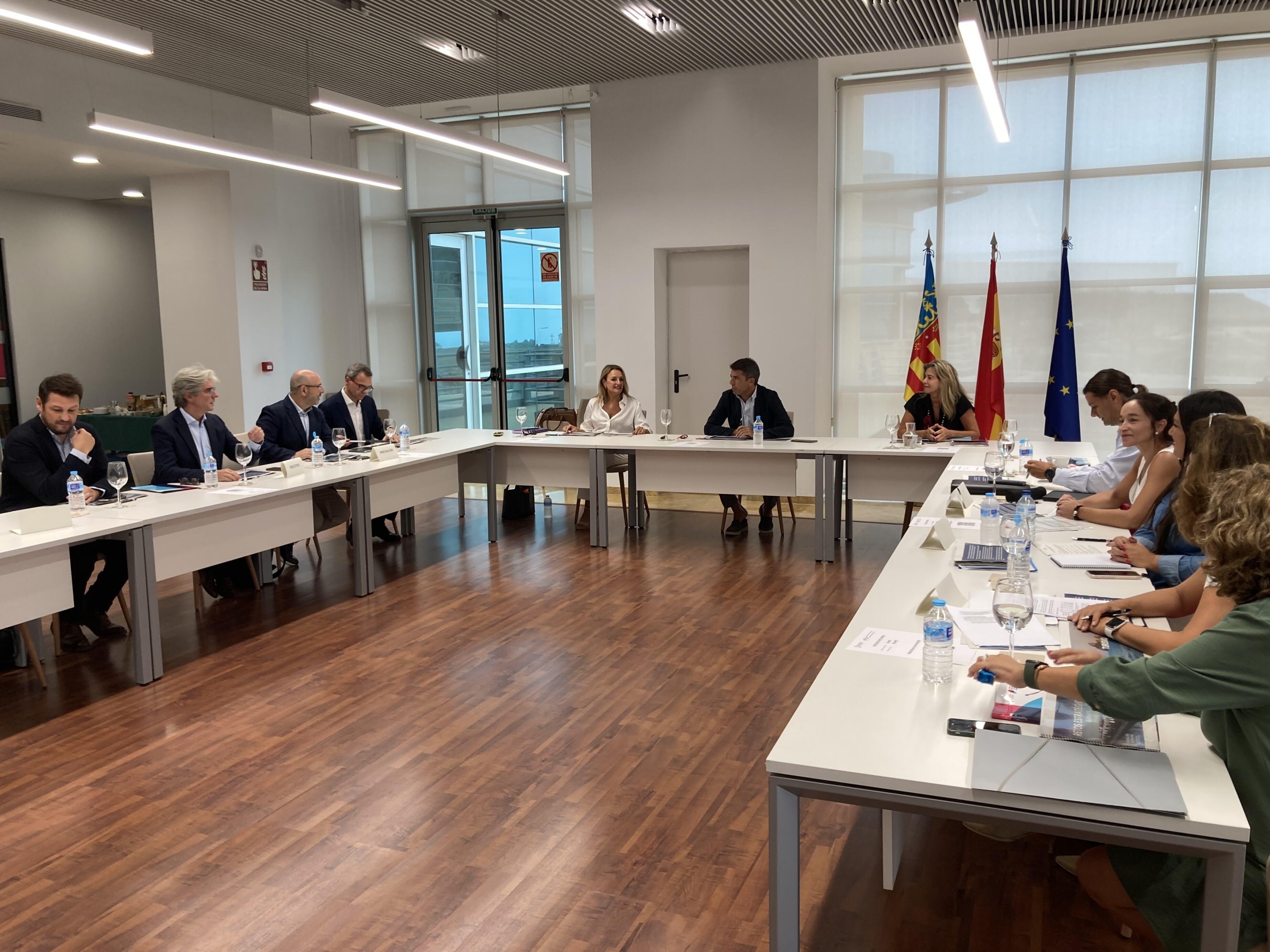 Mazón y Montes se reúne para establecer las directrices de la Conselleria de Innovación