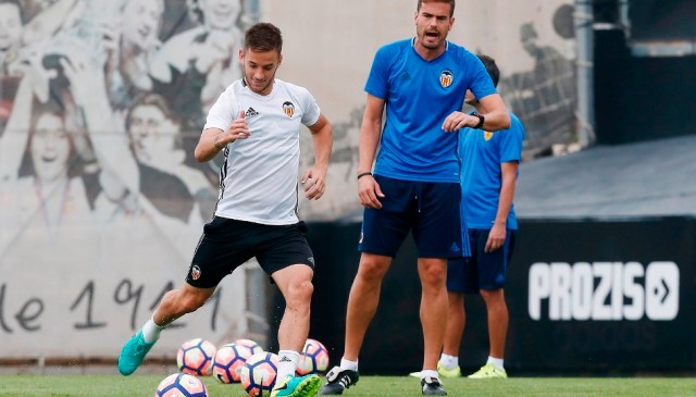 Medrán y Garay no completan el entrenamiento con el grupo