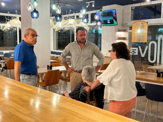 Los vecinos realojados de San Antón en Elche no podrán volver por ahora a sus pisos