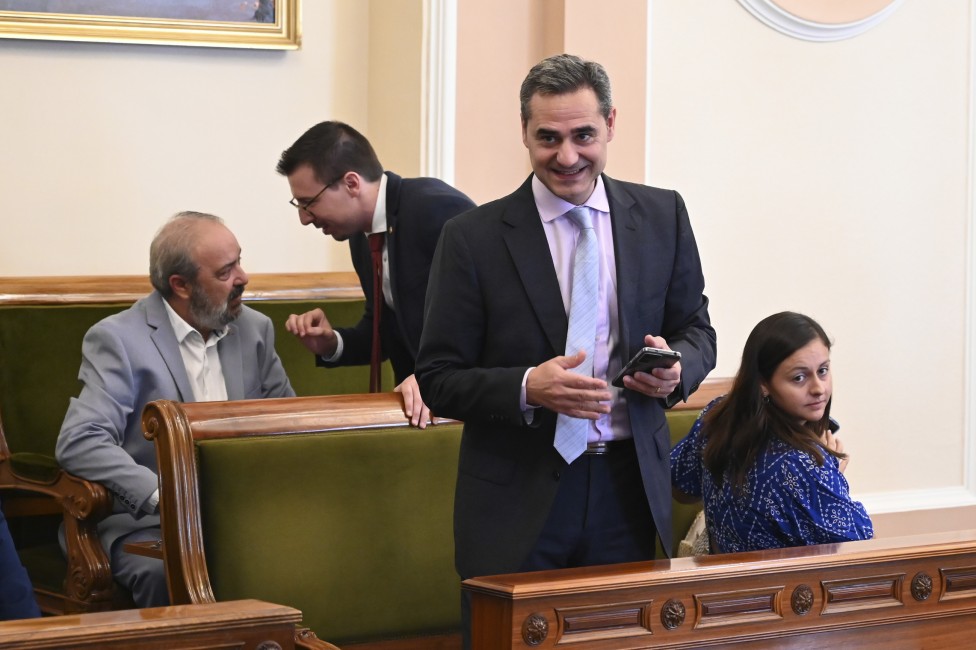 El concejal de Seguridad Ciudadana, Antonio Ortolá, en el pleno del 31 de julio. Foto: CARLOS PASCUAL - 