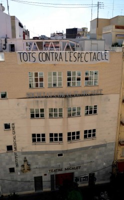 Escif estrena obra de teatre al Micalet