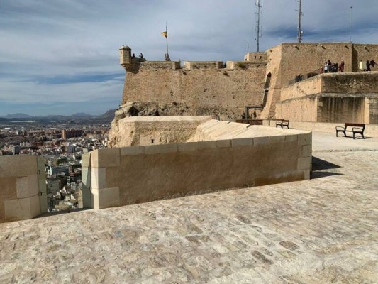 El Castillo de Santa Bárbara revalida el premio 'Traveller's Choice' por sus valoraciones