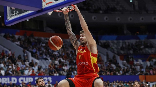 España pierde ante Letonia y se complica la vida en el Mundial

