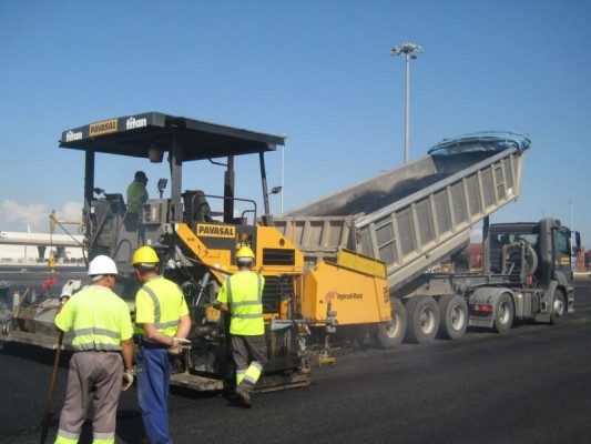 Pavasal aprovecha el 'tirón' del Ivace en Castellón y pugna por más obras en polígonos industriales
