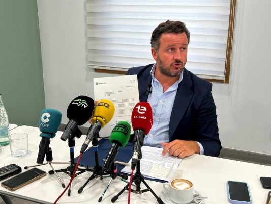 El alcalde de Elche aboga por impulsar el servicio de BiciElx y no tocar más carriles bici 