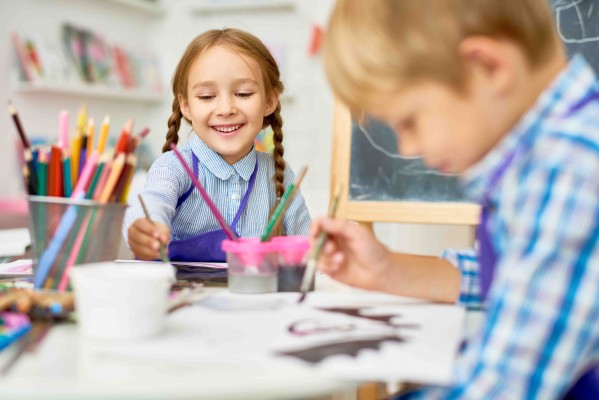 
Los especialistas recomiendan establecer los horarios de sueño y comidas antes del comienzo de las clases para facilitar la adaptación
