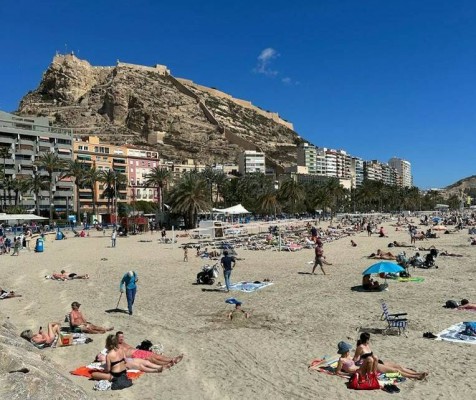 Alicante remonta la covid al 95% de ocupación turística y espera 300.000 cruceristas en 2024 