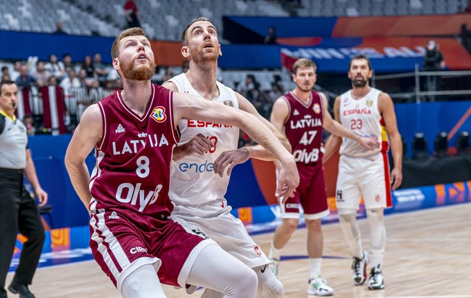 España cae ante Letonia y se complica estar en cuartos 