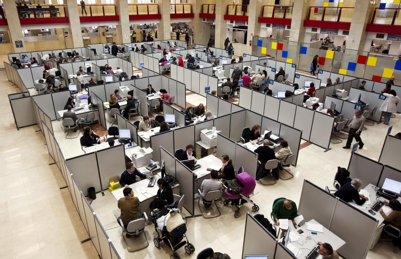 La Comunitat oferta 80 plazas para el cuerpo de Auxilio Judicial