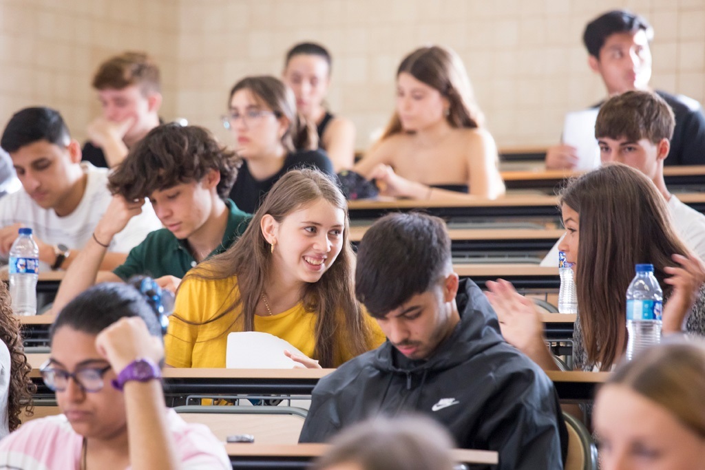 Las CCAA respaldan la decisión del Gobierno de aplazar la nueva EBAU