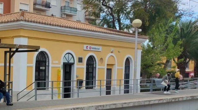 FGV amplía el servicio de la Línea 3 toda la noche del viernes por los Disfraces de Rafelbunyol