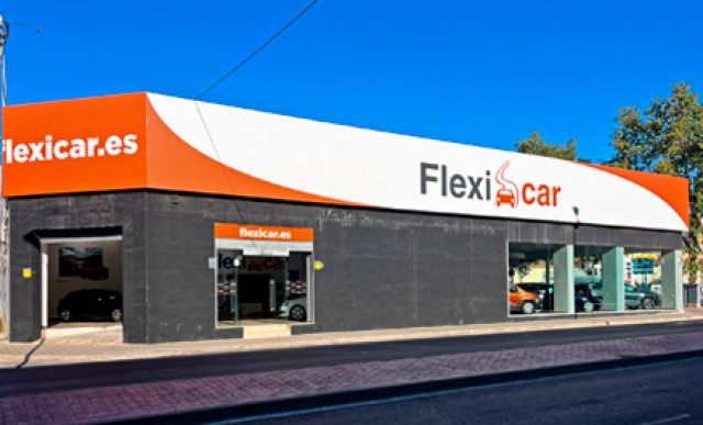 El gigante de la segunda mano Flexicar amplía su concesionario en Alicante con 'fecha de caducidad'