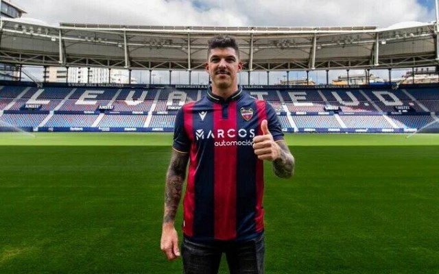El Levante inscribe en LaLiga a Capa y Fabrício
