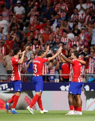El delantero del Atlético Memphis Depay sufre una lesión en el muslo derecho