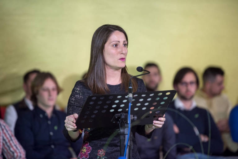 Vox se retracta en la polémica del valenciano y afirma que acepta la 