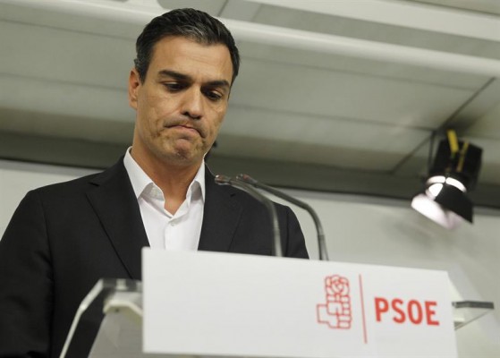 Pedro Sánchez dimite