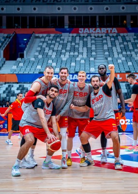 España logra el pleno de victorias ante Irán
