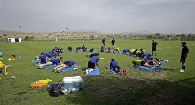 La opción de reforzar el ataque con un 'parado' se abre paso en el Hércules