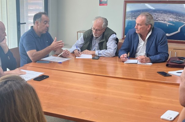 Aguirre se reúne con las cofradías de Vinaròs, Benicarló y Borriana para trabajar por el sector