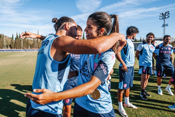 El Levante homenajeará a Alba Redondo y las campeonas de Europa de la Sub-19 en el choque ante el Oviedo
