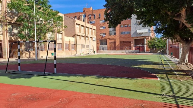 Elche invierte 400.000 euros en actuaciones en colegios para el inicio del curso escolar