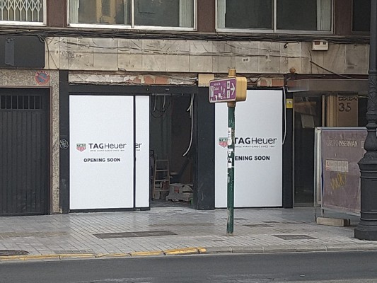 La firma de relojes de lujo Tag Heuer abre tienda propia en València