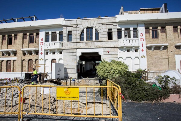 El Ayuntamiento y la Marina quieren el CaixaForum en el Docks