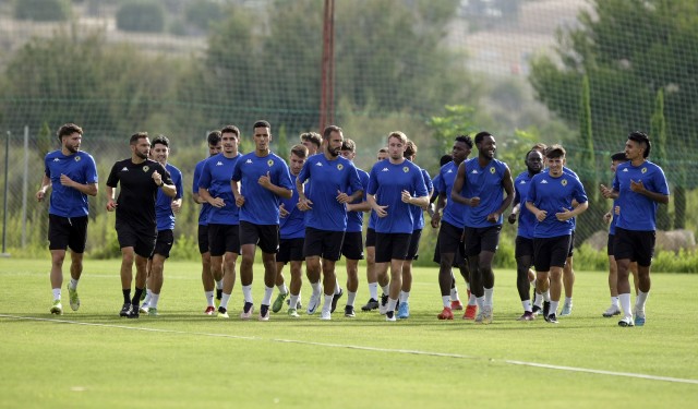 El Hércules afronta con ilusión renovada otra temporada con la exigencia de ascender
