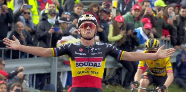 Evenepoel gana en Arinsal, se cae en meta y es nuevo líder
