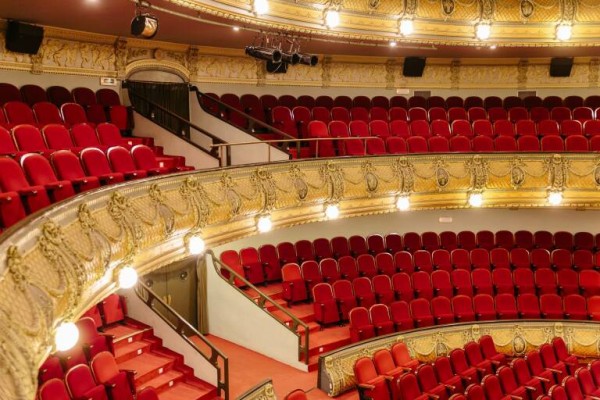 Elche desbloquea la renovación de la sillería del Gran Teatre y se mejorará también la visibilidad