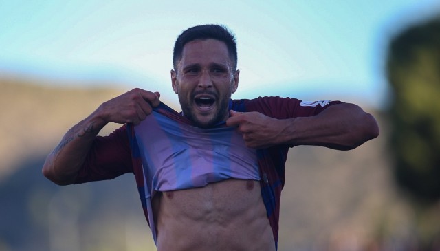 El Eldense vence y convence 