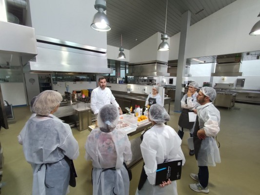 Reputados chefs, pasteleros y sumilleres de la Región desvelan sus trucos en los talleres del ciclo 'Gastrojueves'