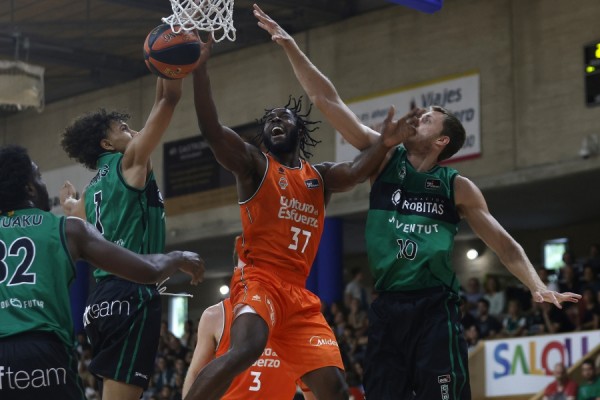 Triunfo ante el Joventut Badalona en Salou para abrir la pretemporada