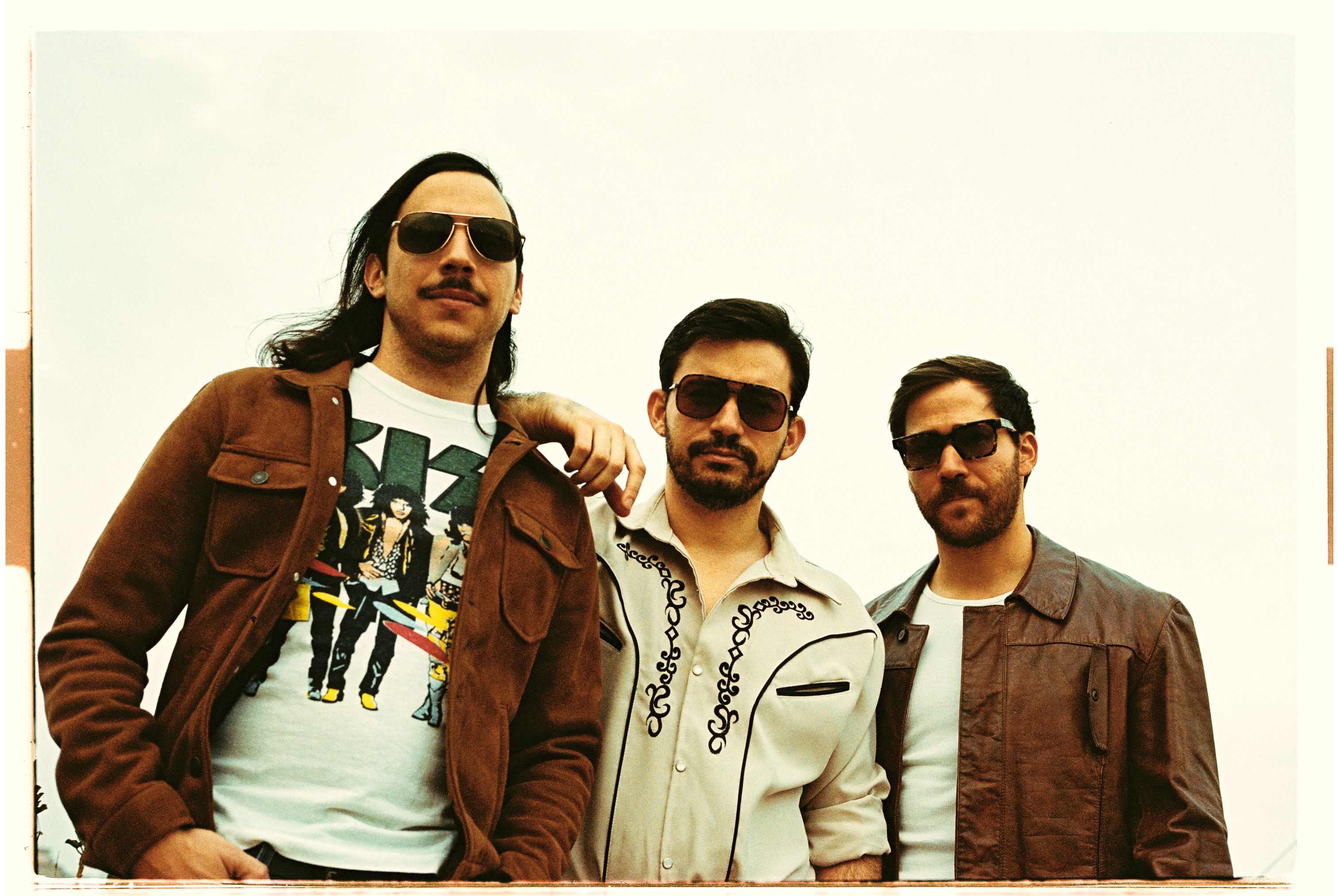 Los Mesoneros, el grupo 'indie' latinoamericano que llena estadios y desconocemos en España